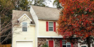 NODA!  Minutes Away, 4 BEDROOM! Gallery 1