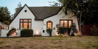 Stylish & Fully Furnished Mid-Term Rental in the Heart of OKC Gallery 1