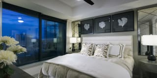 Hanover Buckhead Village Gallery 22