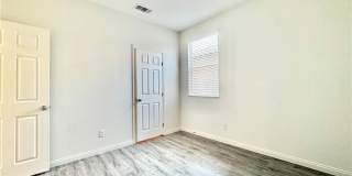 4258 Tarim Street Gallery 13