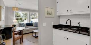 Renovated & Furnished Duplex in Peaceful Rosewood - 2746 Gallery 5