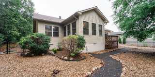 Charming 3 bedroom, 2 bathroom located in the picturesque Hot Springs Village Gallery 28