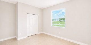 2116 NE 22nd Avenue Gallery 25