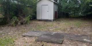 Renovated One Bedroom Stand Alone Apartment Gallery 22
