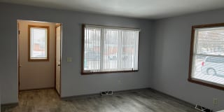 2717 Hampshire Ave N Gallery 2