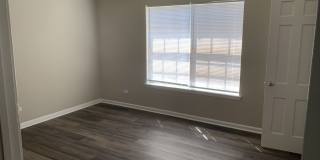 Newly Renovated 2 Bedroom 1 Bath Gallery 4