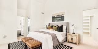 LUX 3BD, 4BA Sunnyside Home with Office and 2-Car Garage Gallery 16