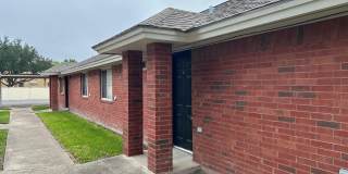 1010 Lexington Circle - 1 Gallery 1
