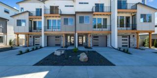 7813 West Crestwood Drive Gallery 1