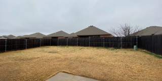 3 Bed 2 Bath 2 Car Garage in  Plaza Towers Neighborhood! Don't Miss This Gem! Gallery 20