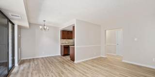 11659 STONEVIEW Square Gallery 11