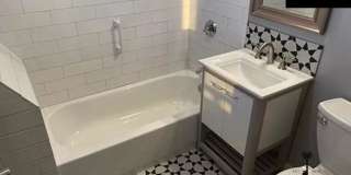 11 Harvard Ter. Gallery 7