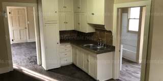 $1100  - 3 bed 1 bath - Single Family Home Gallery 5
