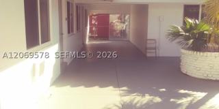2225 Van Buren St Gallery 3