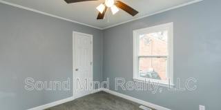1729 Dallas Street Gallery 22