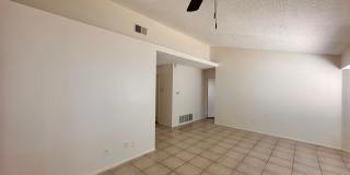 2bd/2ba Home - Village Lakes Community Gallery 6