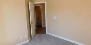 GORGEOUS SINGLE STORY WITH MANY UPGRADES*3 BEDROOMS*SPARKLING POOL AND SPA! Gallery 13
