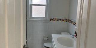 106 Bregman Avenue unit: 1St Gallery 4