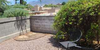 10615 Casador Del Oso Northeast Gallery 27