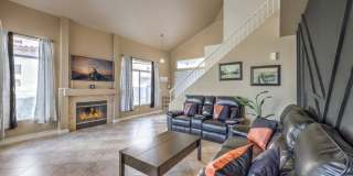 1918 Pintura Circle Gallery 5