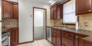 9299 Becker Avenue Gallery 13