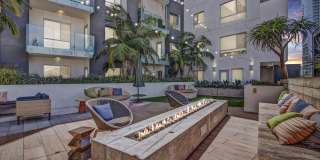 The Alamitos Gallery 30