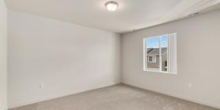 Crown Pointe Apartments Gallery 12