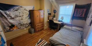 AVAILABLE JUNE 1st 2026 - 3 Bed 2 Bath Spacious Home near Campus Gallery 14