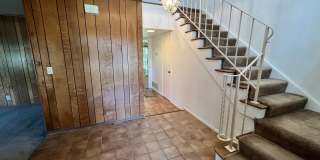 Spacious Home in Wonderful Davis Neighborhood! Spacious Home in Wonderful Davis Neighborhood! Gallery 5