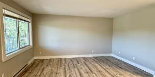 1608 E Mission Ave Gallery 16