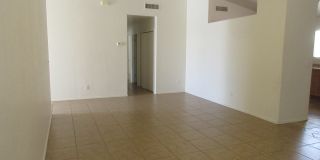 Unfurnished Free Standing home in a comfortable cul-de-sac Gallery 5
