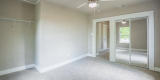 312 Avondale Gallery 23