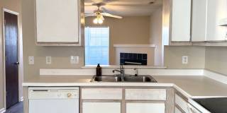 Minutes to Camp Lejeune! Pets with Owner Approval! Gallery 14