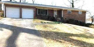 2407 Summerland Drive Gallery 1