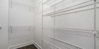 4317 S Forrestville Avenue Gallery 20