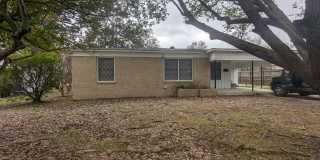 3 Bed 1 Bath, Arkansas Side Gallery 1