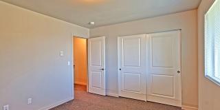Spacious Townhome Near Silver Lake! Gallery 10