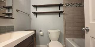 Stylish Ground Level Condo 2 Bedroom 2 Bath! Gallery 18