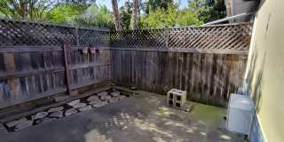 SHORT TERM RENTAL! Fully Furnished and Move In Ready! Gallery 17