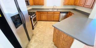Spacious 3-Bedroom Townhome with Community Pool Gallery 8