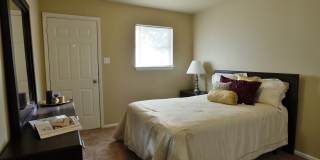 Oak Creek Gallery 19