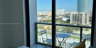 239 SW 9th St Gallery 11