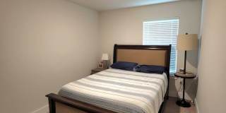 Convenient Location! Beautiful 3/2.5 Townhome w/ Pool Community! Gallery 13