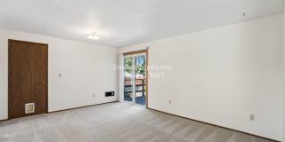 Gladstone 3BD/2BA Home with Large Yard, Shop, & 2 Car Garage Gallery 25