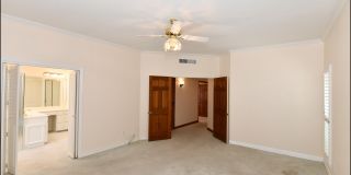 1004 LOS JARDINES Circle Gallery 21