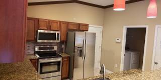 5925 ROUND TABLE Road Gallery 7