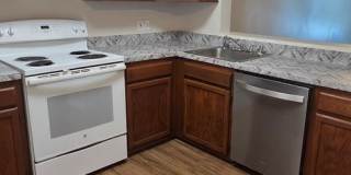 Act Fast! 2 Bedroom Townhome In Columbia Gallery 6