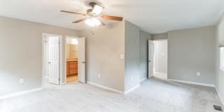 5335 LAKE COVE Court Gallery 15