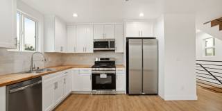 443 N Heliotrope Dr Gallery 10