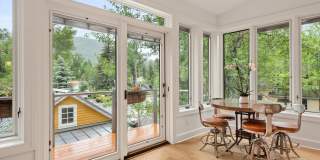 111 S Sixth Street Gallery 15